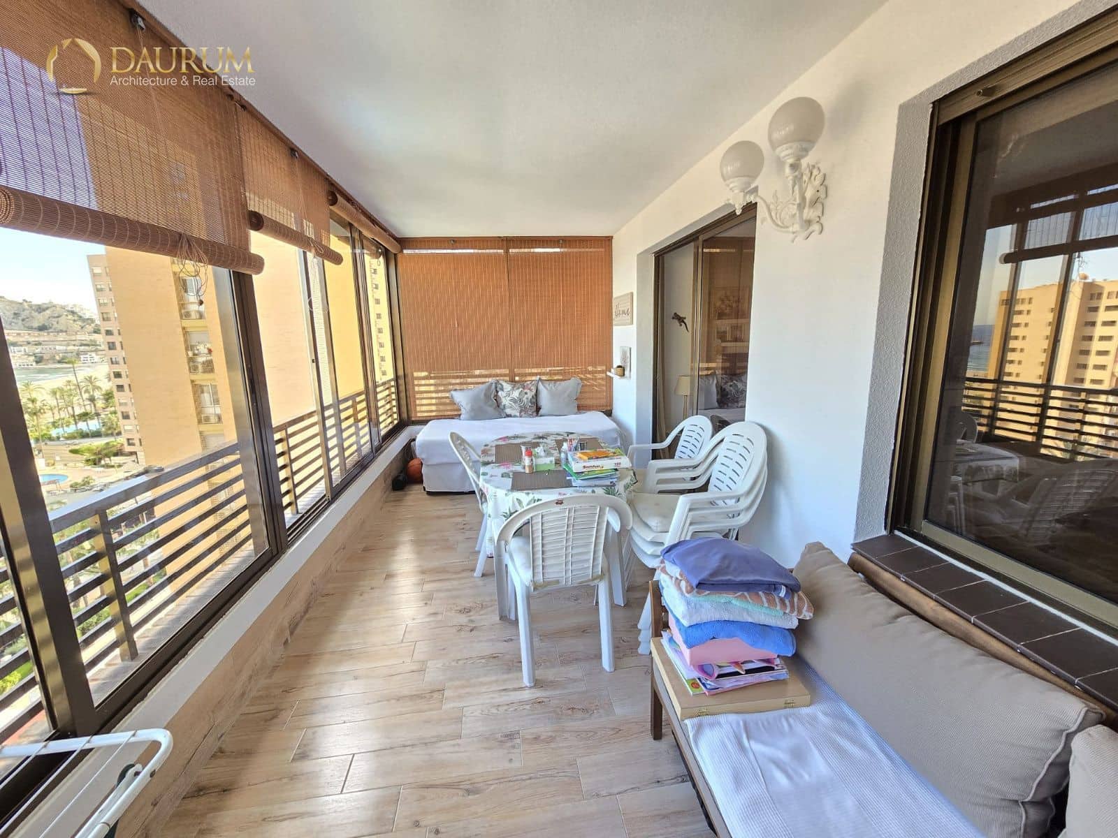 1 bedroom Flat for sale in Benidorm with pool garage - € 365,000 (Ref: 9829962)
