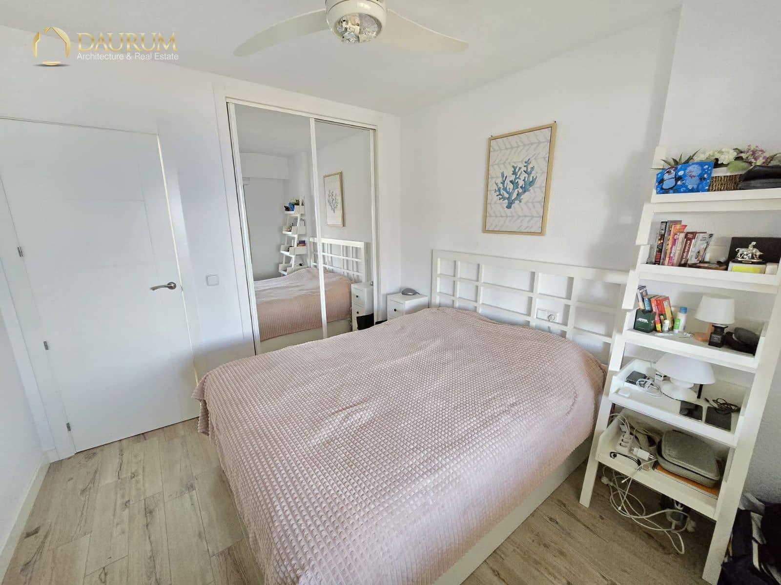 1 bedroom Flat for sale in Benidorm with pool garage - € 365,000 (Ref: 9829962)