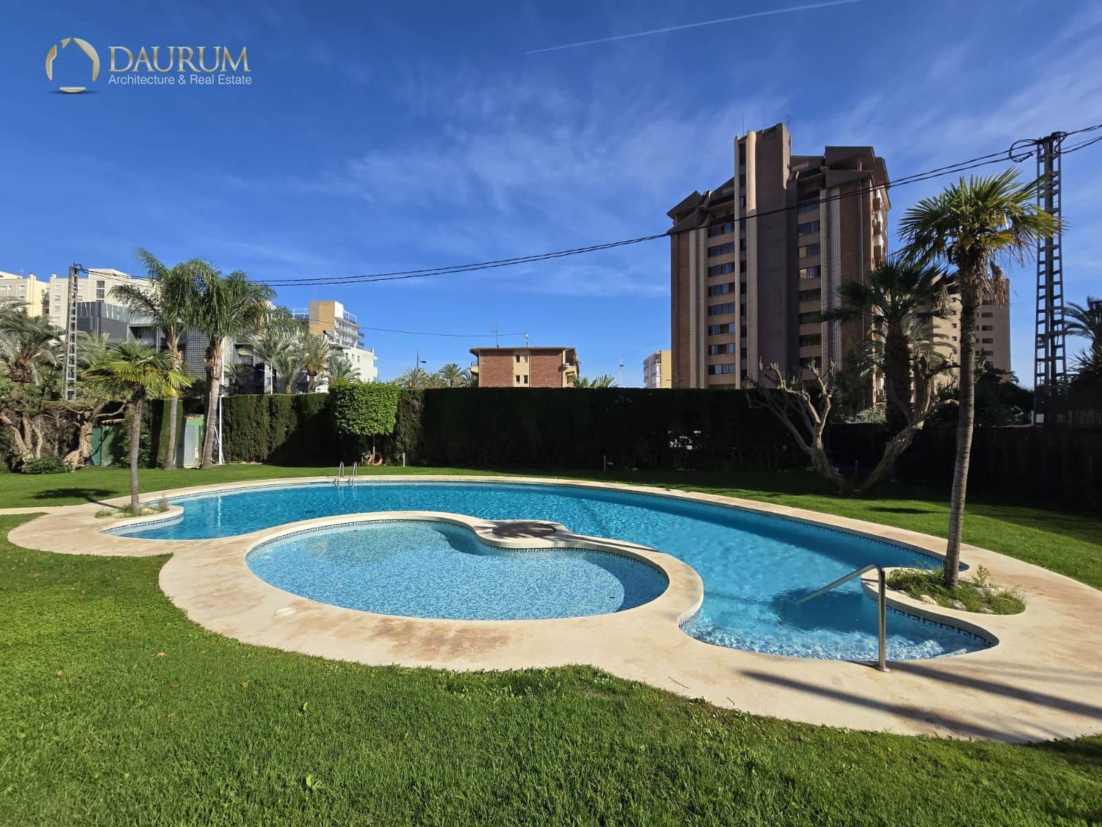 1 bedroom Flat for sale in Benidorm with pool garage - € 365,000 (Ref: 9829962)