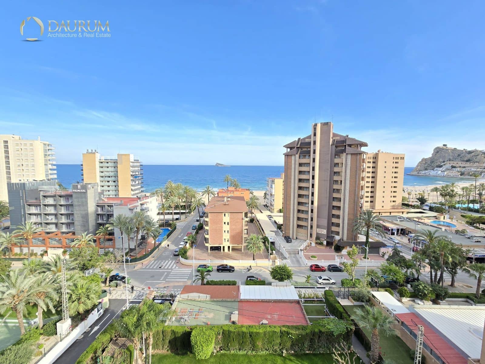 1 bedroom Flat for sale in Benidorm with pool garage - € 365,000 (Ref: 9829962)