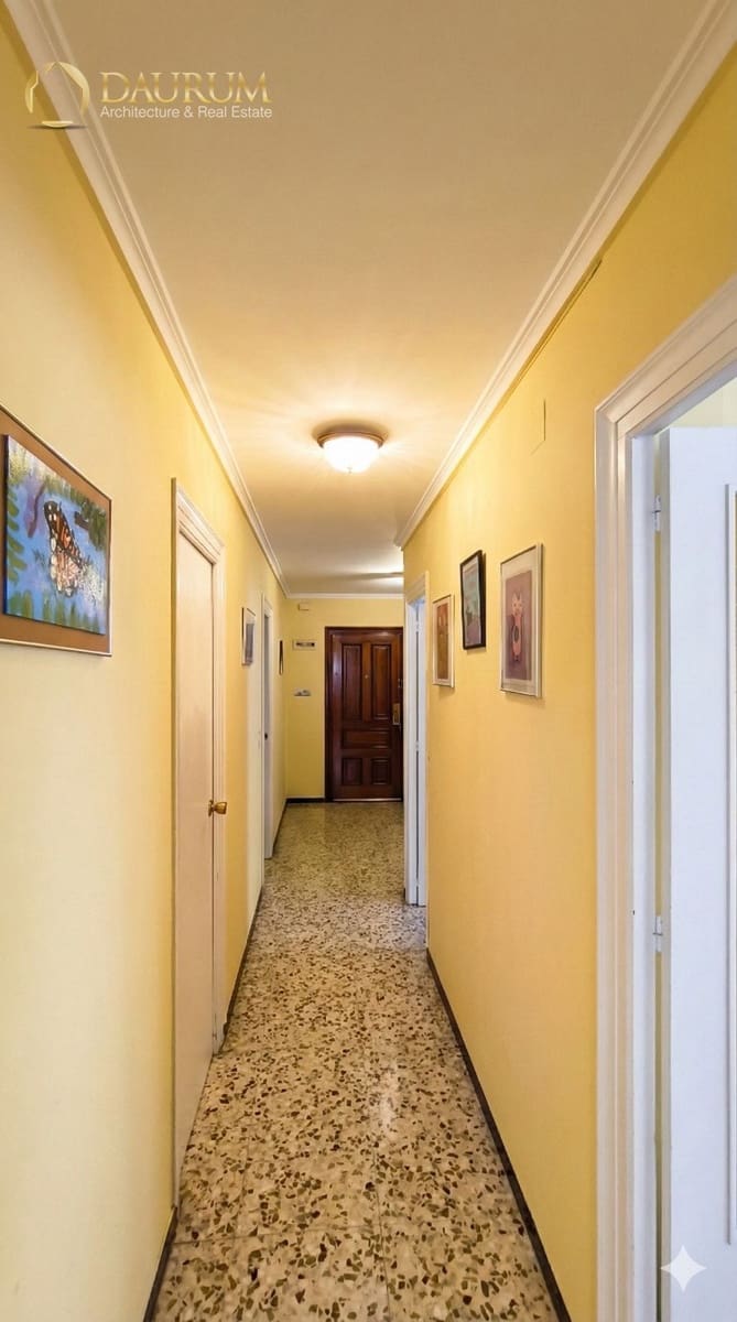 3 bedroom Flat for sale in Benidorm - € 195,000 (Ref: 9844443)