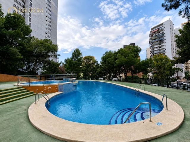 3 Zimmer Wohnung zu verkaufen in Benidorm mit Pool Garage - 180.000 € (Ref: 9844444)