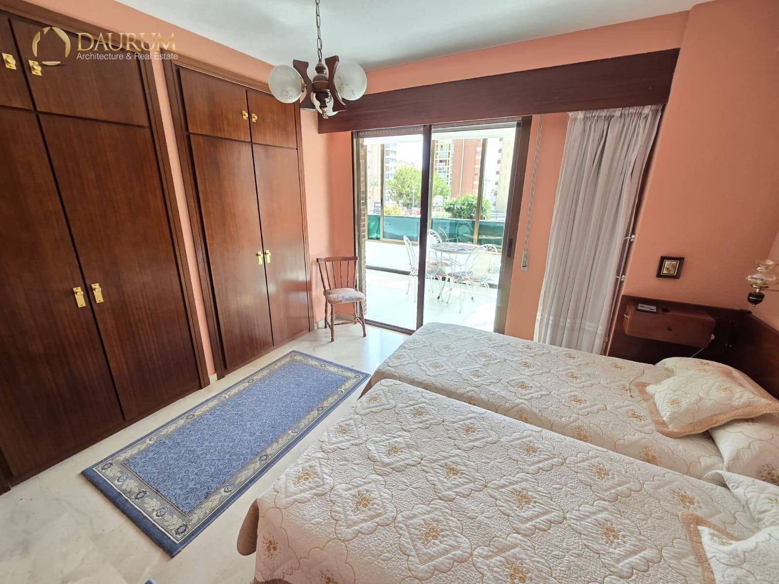 4 bedroom Flat for sale in Benidorm with pool garage - € 479,000 (Ref: 9844445)