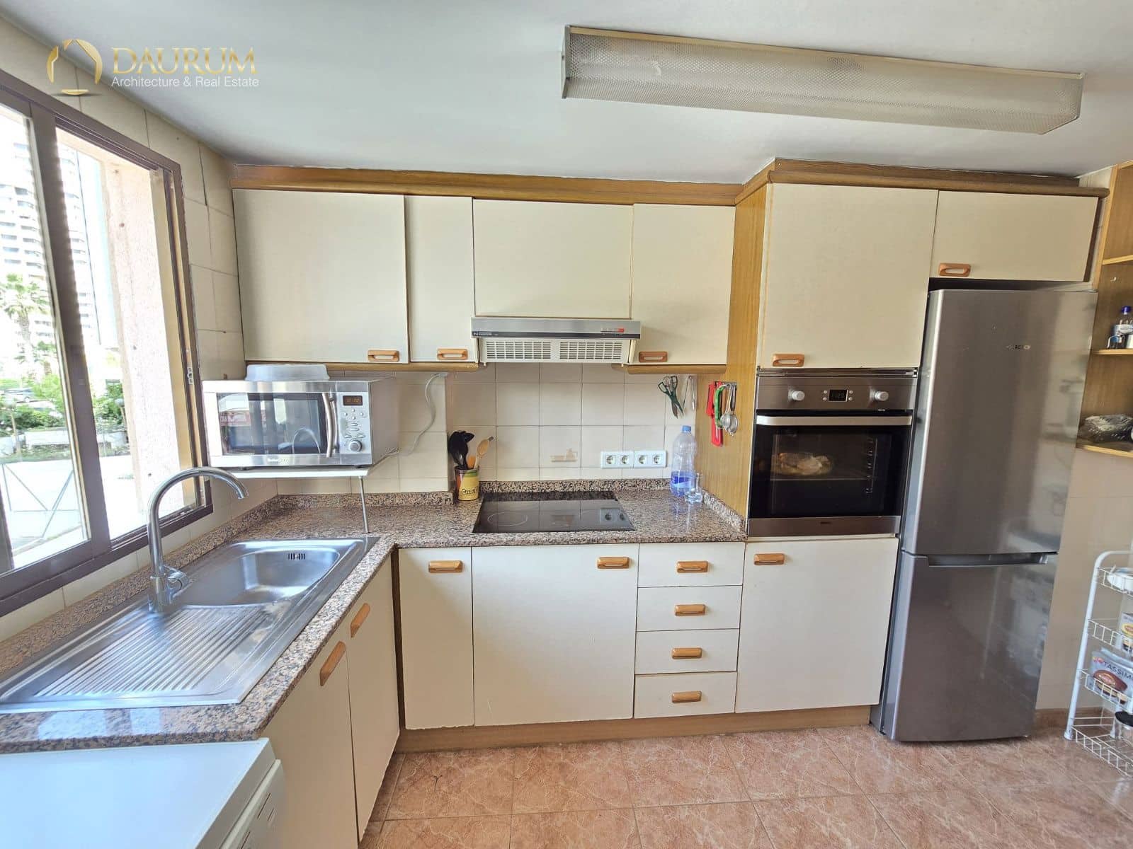 4 bedroom Flat for sale in Benidorm with pool garage - € 479,000 (Ref: 9844445)