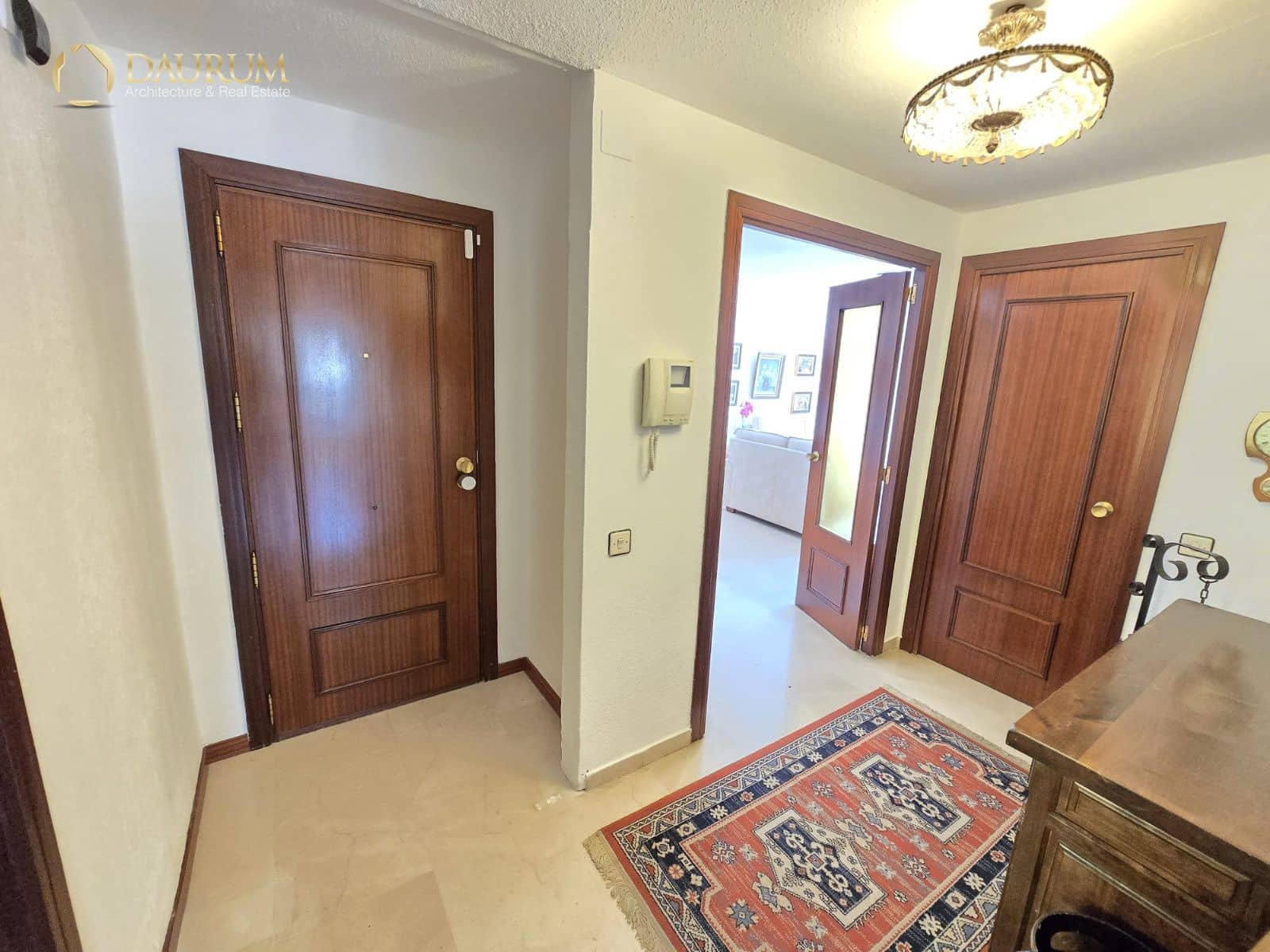 4 bedroom Flat for sale in Benidorm with pool garage - € 479,000 (Ref: 9844445)