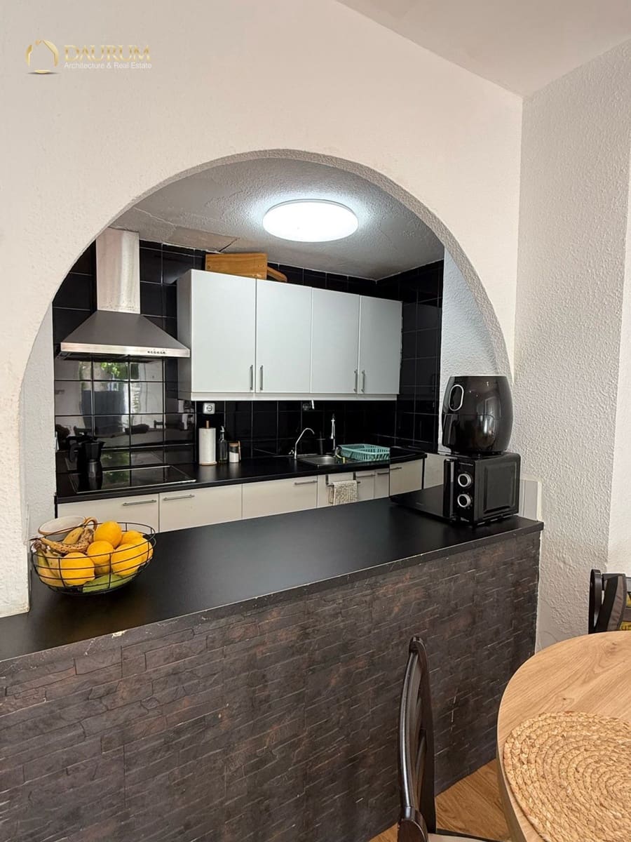 2 bedroom Townhouse for sale in El Campello with pool - € 239,000 (Ref: 9847785)
