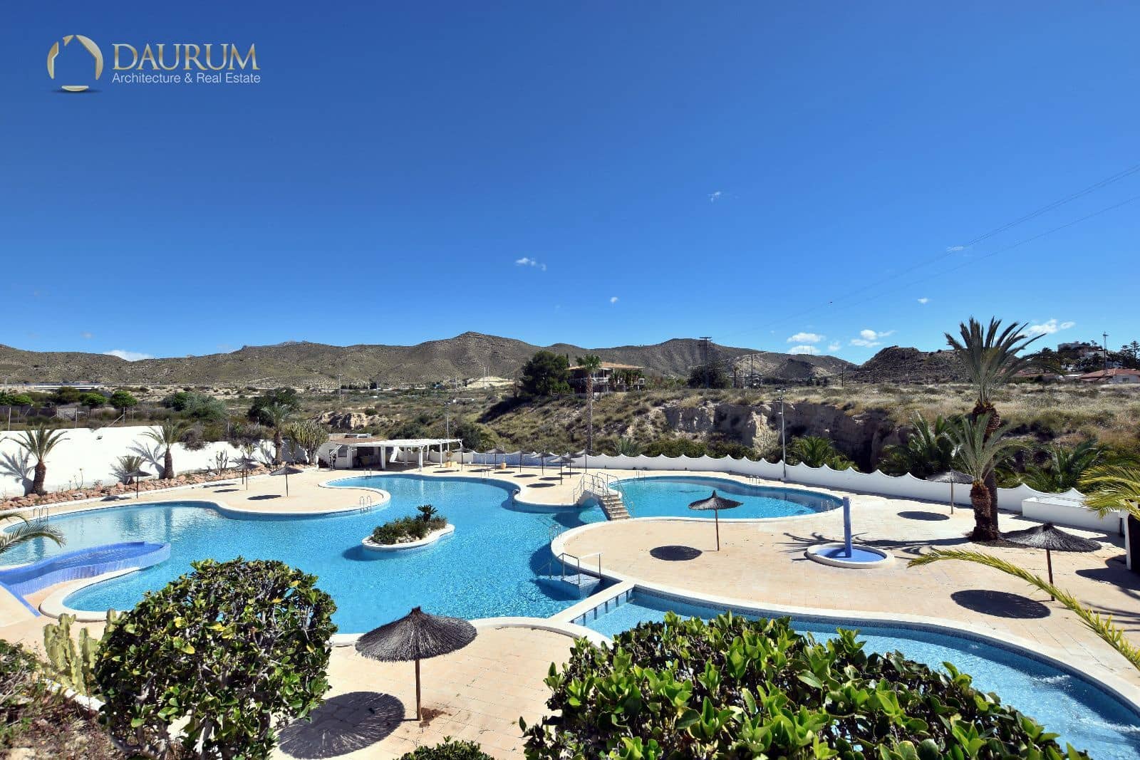 2 bedroom Townhouse for sale in El Campello with pool - € 239,000 (Ref: 9847785)