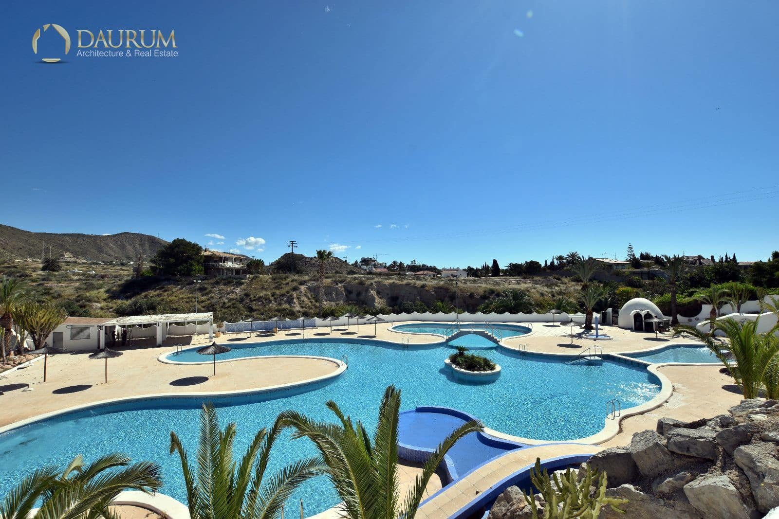 2 bedroom Townhouse for sale in El Campello with pool - € 239,000 (Ref: 9847785)