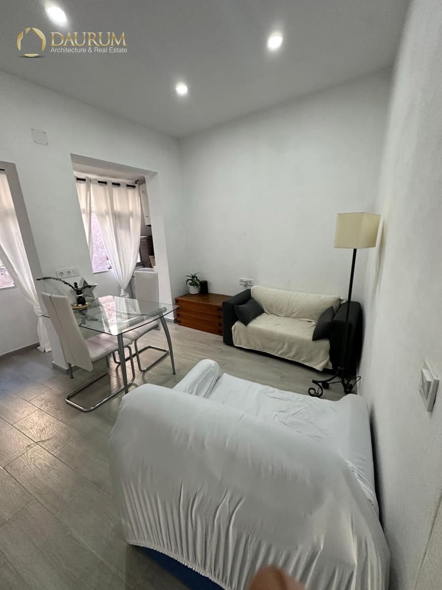 2 soveværelse Lejlighed til salg i Alicante by - € 134.980 (Ref: 9849979)