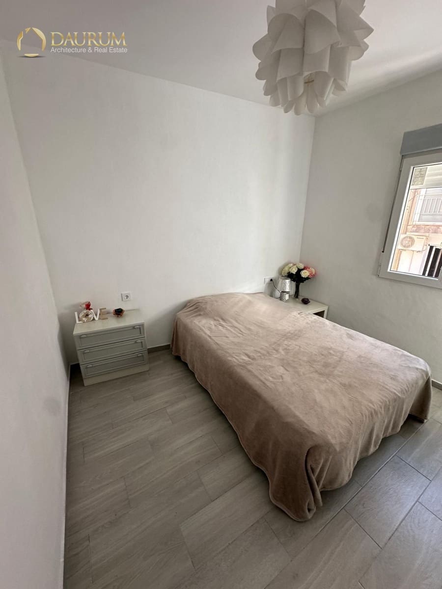 2 soveværelse Lejlighed til salg i Alicante by - € 134.980 (Ref: 9849979)