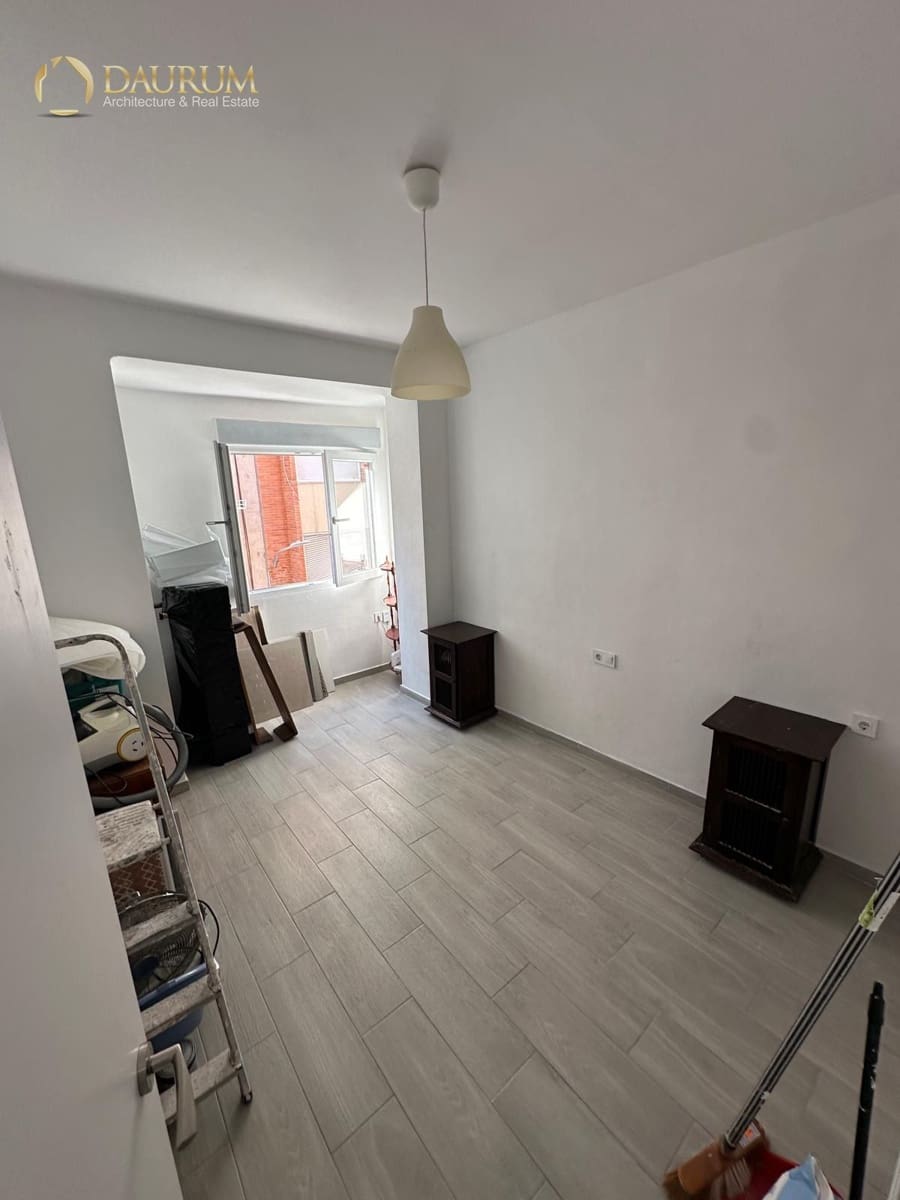 2 soveværelse Lejlighed til salg i Alicante by - € 134.980 (Ref: 9849979)