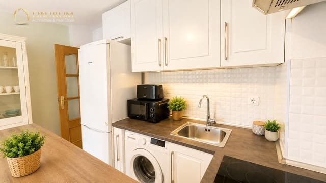 1 quarto Apartamento para venda em Alicante cidade com piscina garagem - 185 000 € (Ref: 9850290)