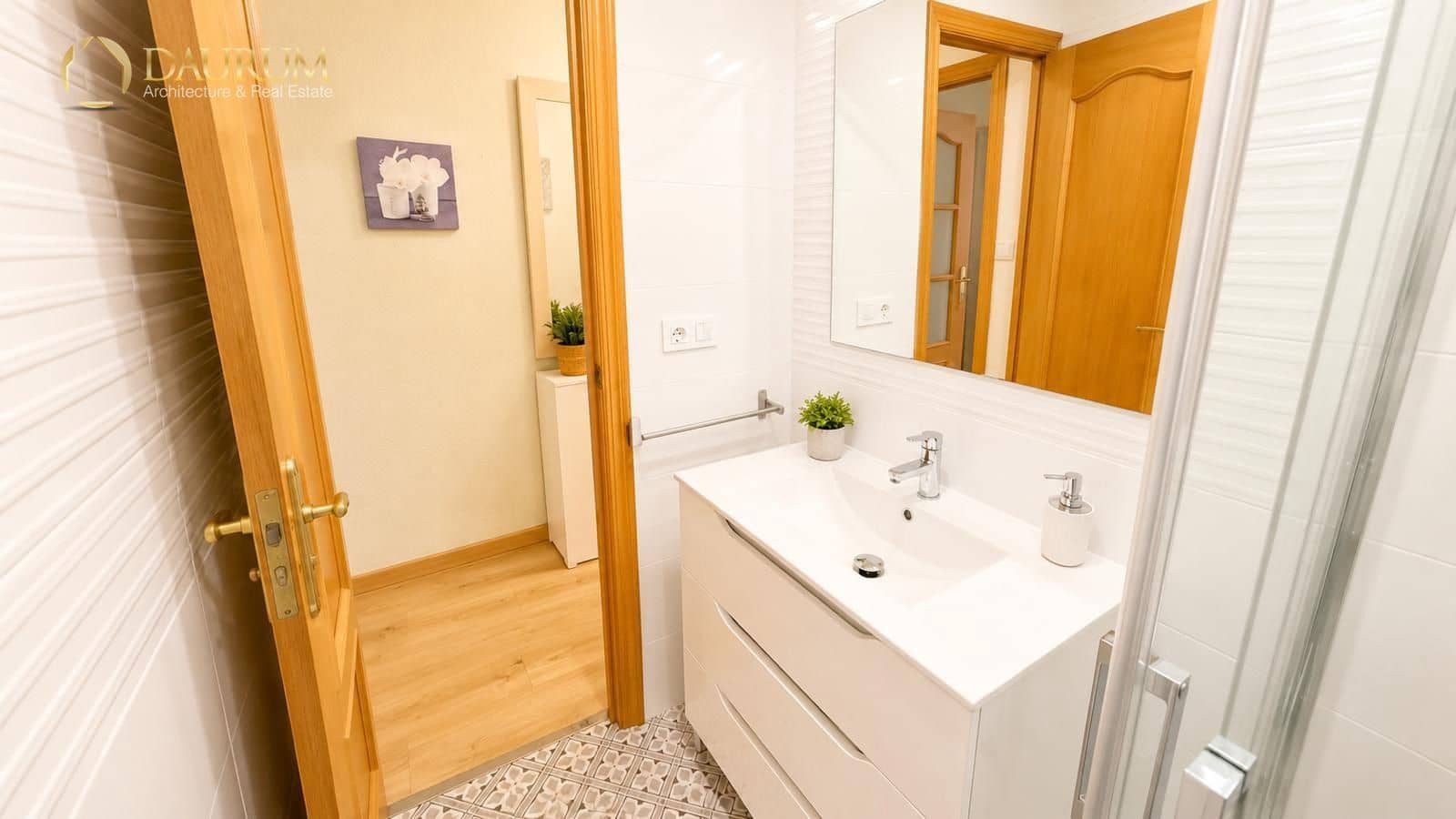 1 soveværelse Lejlighed til salg i Alicante by med swimmingpool garage - € 185.000 (Ref: 9850290)
