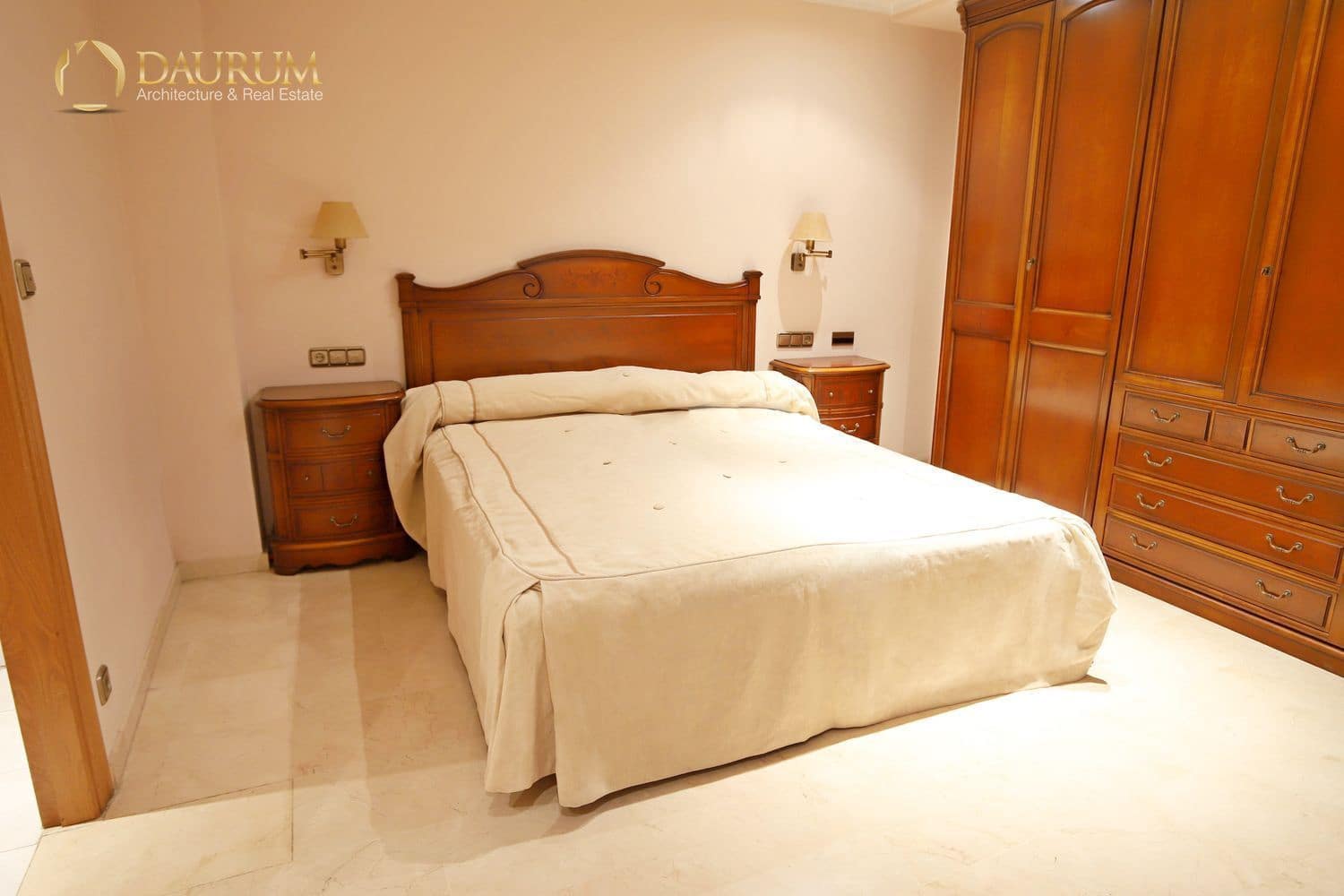 3 bedroom Flat for sale in Elche / Elx with garage - € 329,000 (Ref: 9850292)