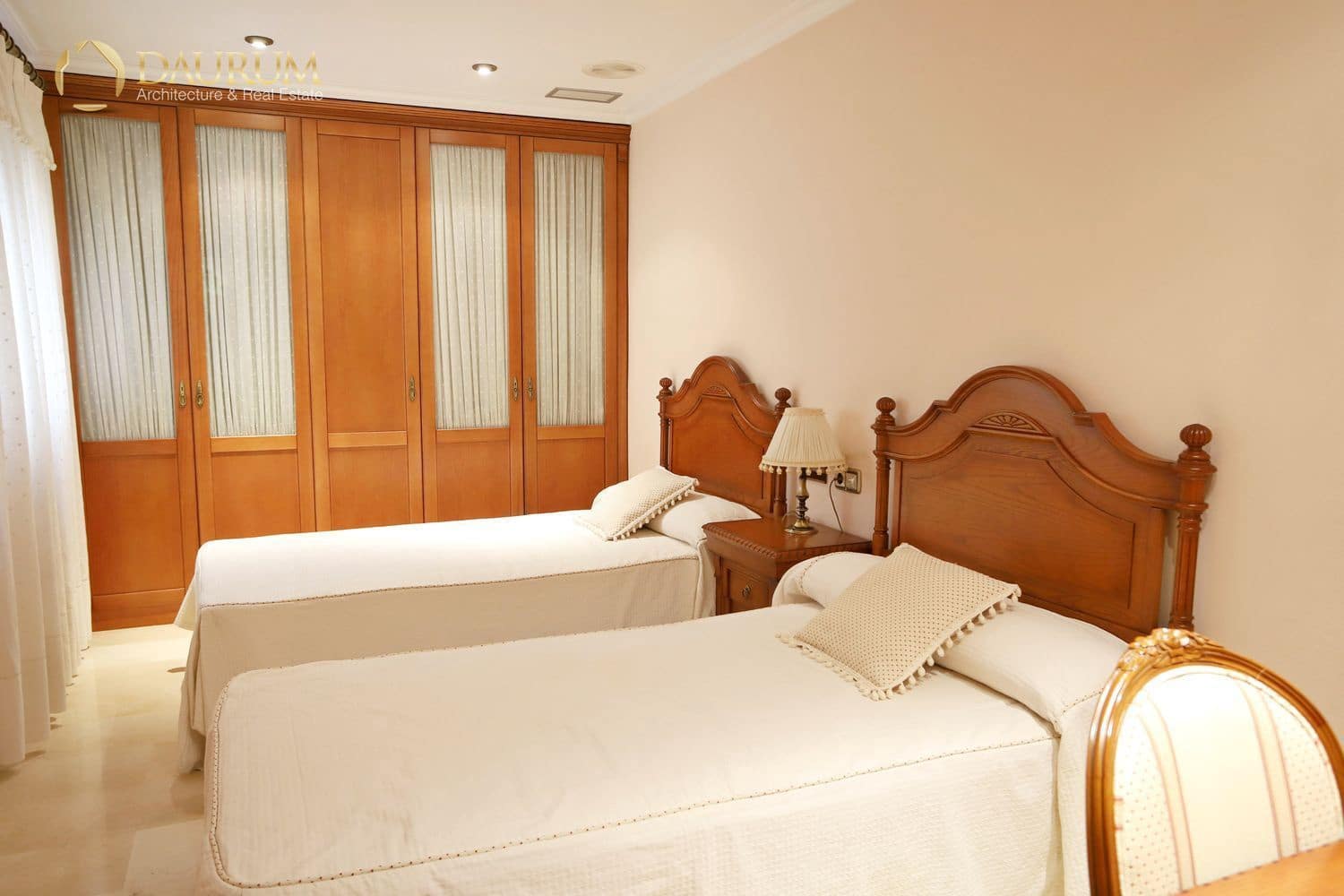 3 bedroom Flat for sale in Elche / Elx with garage - € 329,000 (Ref: 9850292)