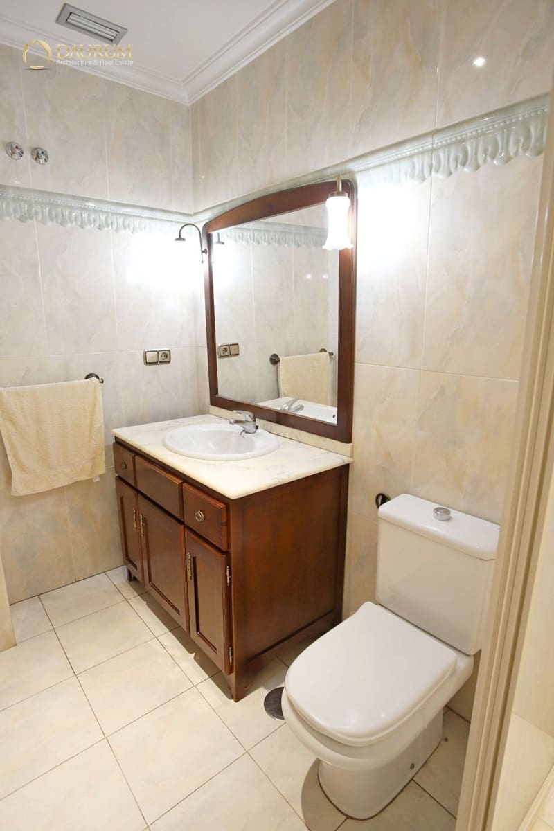 3 bedroom Flat for sale in Elche / Elx with garage - € 329,000 (Ref: 9850292)