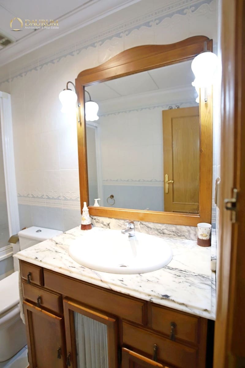 3 bedroom Flat for sale in Elche / Elx with garage - € 329,000 (Ref: 9850292)