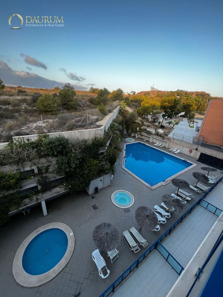 Piso de 2 habitaciones en Alicante / Alacant ciudad en venta con piscina garaje - 200.000 € (Ref: 9850441)
