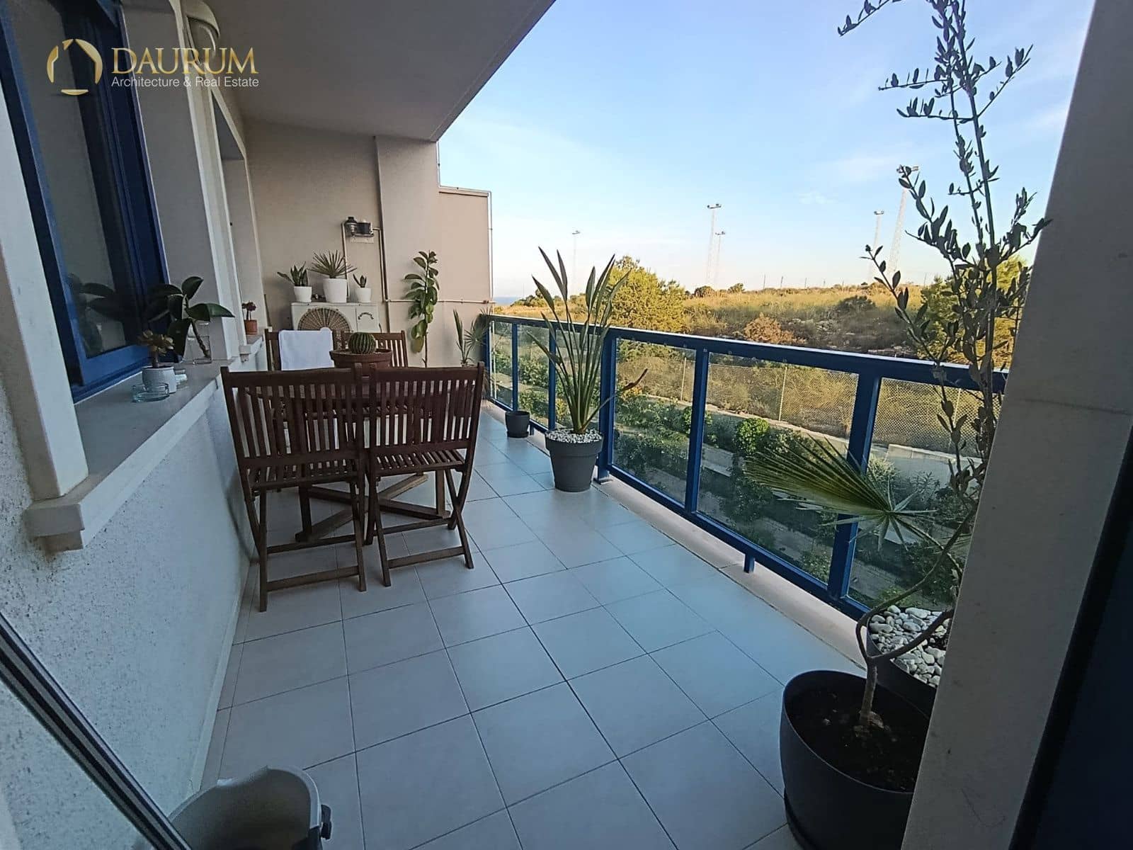 Piso de 2 habitaciones en Alicante / Alacant ciudad en venta con piscina garaje - 200.000 € (Ref: 9850441)