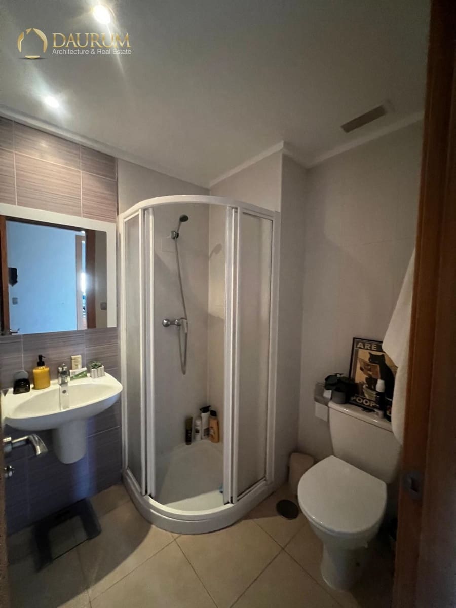 2 soveværelse Lejlighed til salg i Alicante by med swimmingpool garage - € 200.000 (Ref: 9850441)
