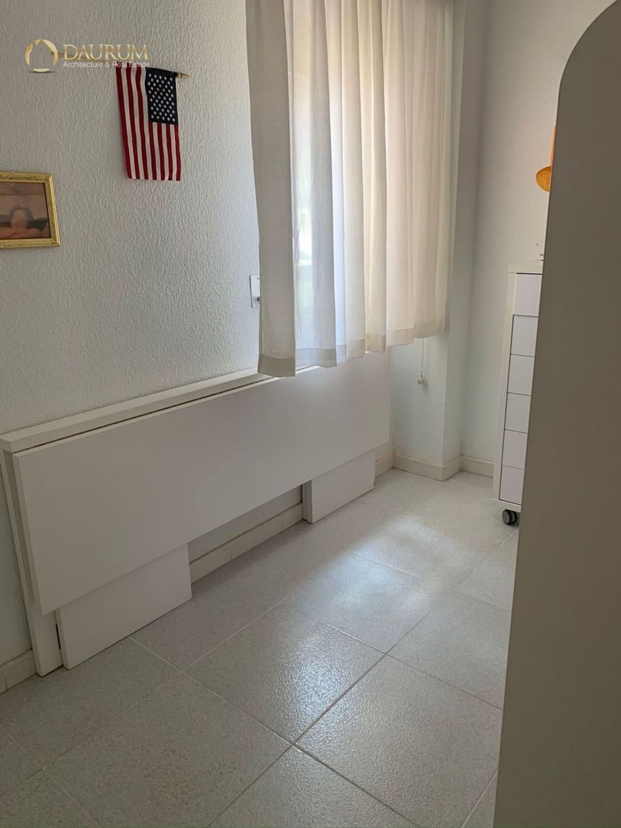 3 sypialnia Mieszkanie na sprzedaż w Arenales del Sol z basenem garażem - 417 000 € (Ref: 9854473)