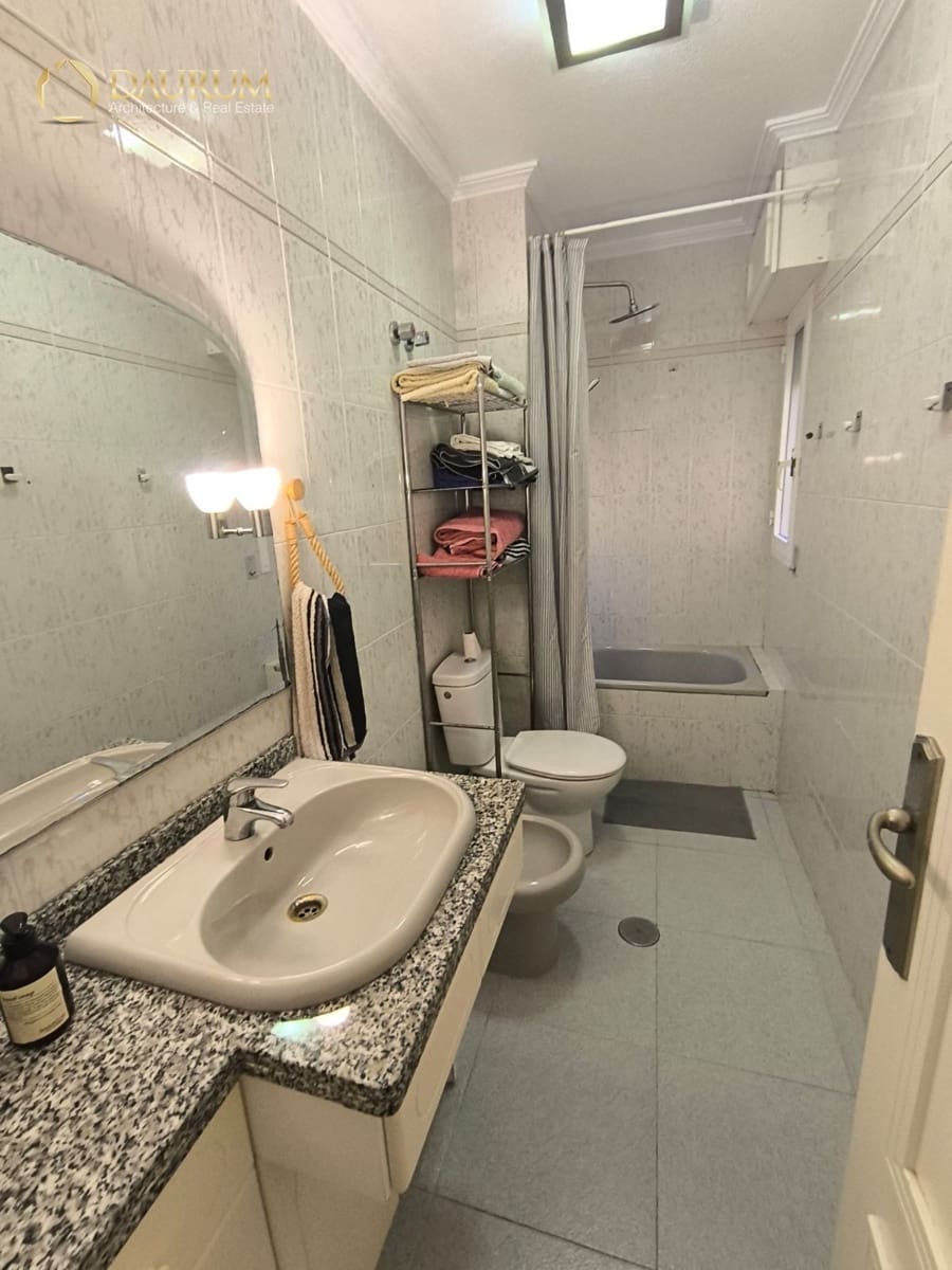 3 sypialnia Mieszkanie na sprzedaż w Arenales del Sol z basenem garażem - 417 000 € (Ref: 9854473)