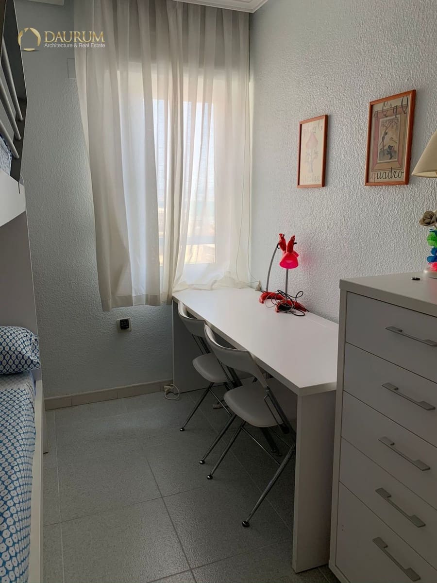 3 sypialnia Mieszkanie na sprzedaż w Arenales del Sol z basenem garażem - 417 000 € (Ref: 9854473)