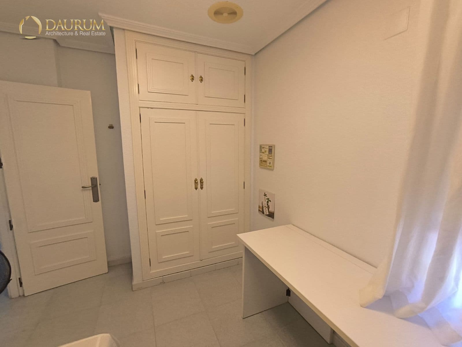 3 sypialnia Mieszkanie na sprzedaż w Arenales del Sol z basenem garażem - 417 000 € (Ref: 9854473)