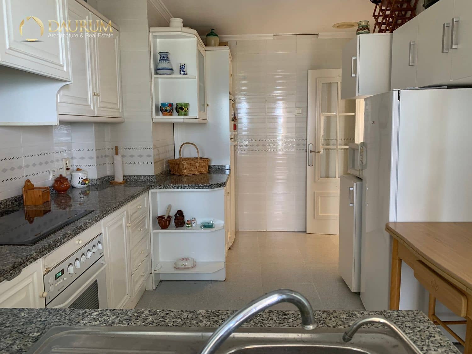 3 sypialnia Mieszkanie na sprzedaż w Arenales del Sol z basenem garażem - 417 000 € (Ref: 9854473)