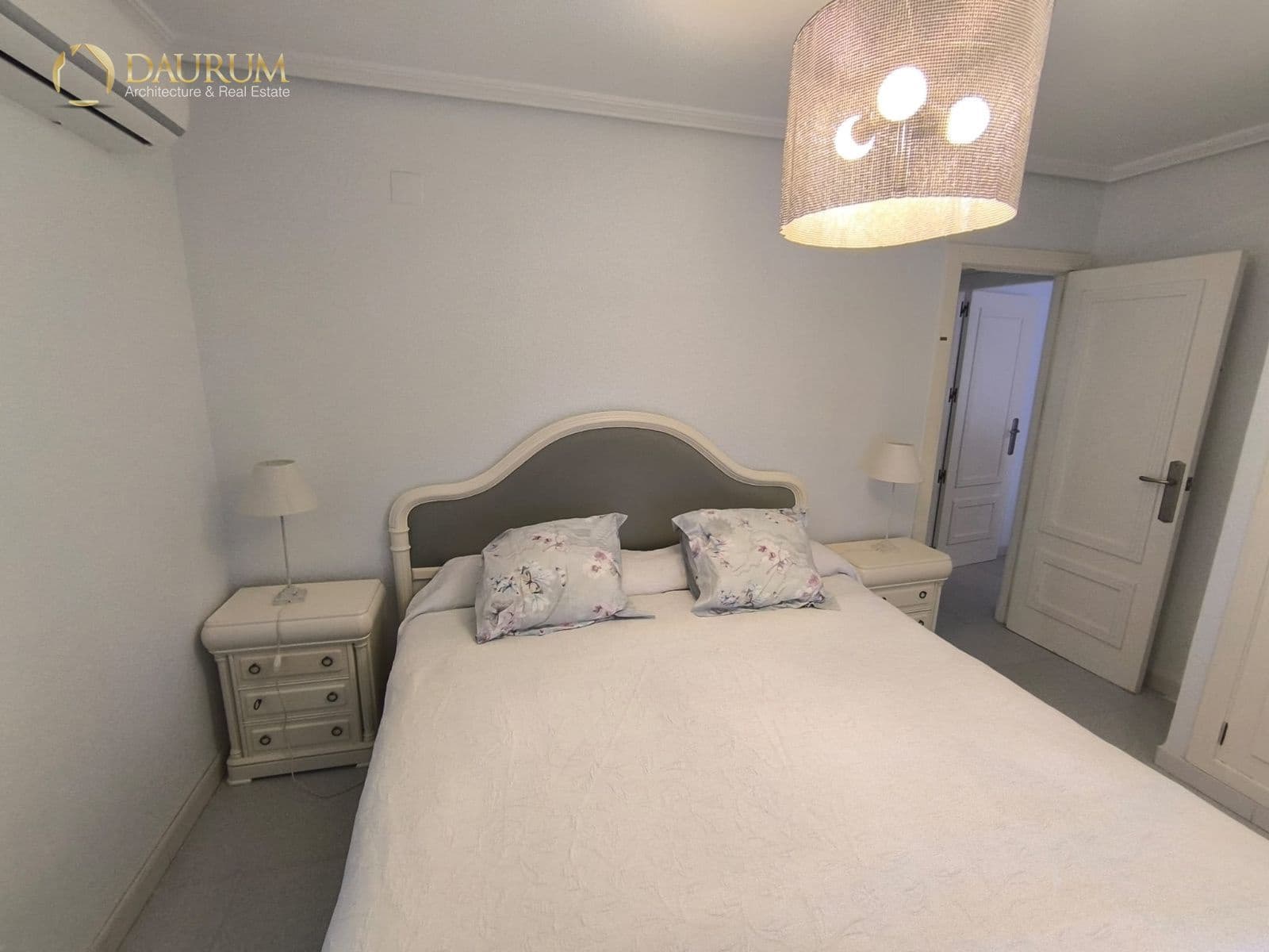 3 sypialnia Mieszkanie na sprzedaż w Arenales del Sol z basenem garażem - 417 000 € (Ref: 9854473)