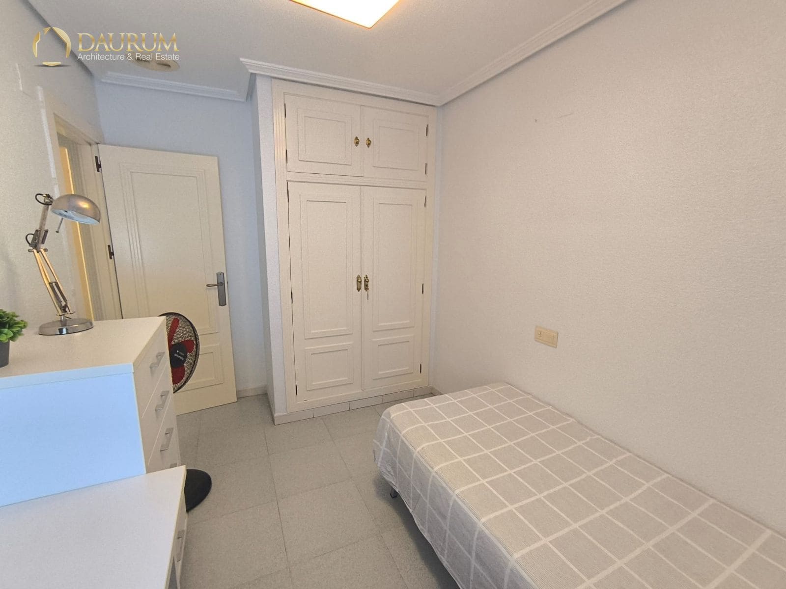 3 sypialnia Mieszkanie na sprzedaż w Arenales del Sol z basenem garażem - 417 000 € (Ref: 9854473)