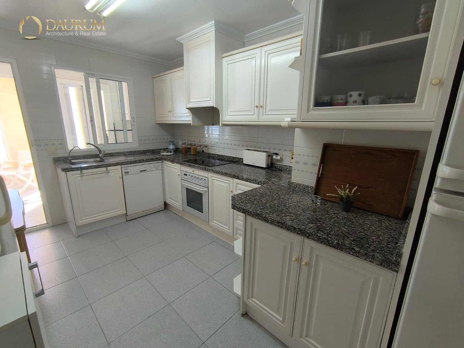 3 sypialnia Mieszkanie na sprzedaż w Arenales del Sol z basenem garażem - 417 000 € (Ref: 9854473)