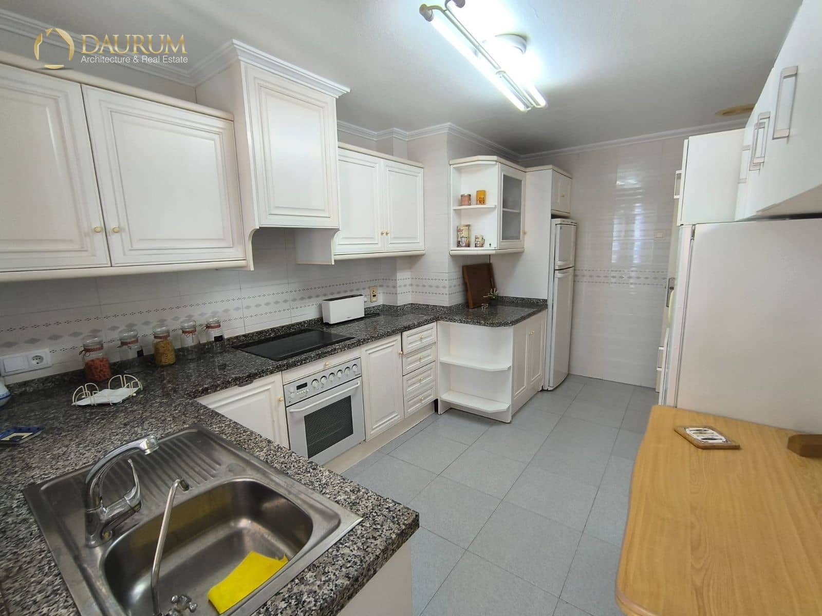 3 sypialnia Mieszkanie na sprzedaż w Arenales del Sol z basenem garażem - 417 000 € (Ref: 9854473)