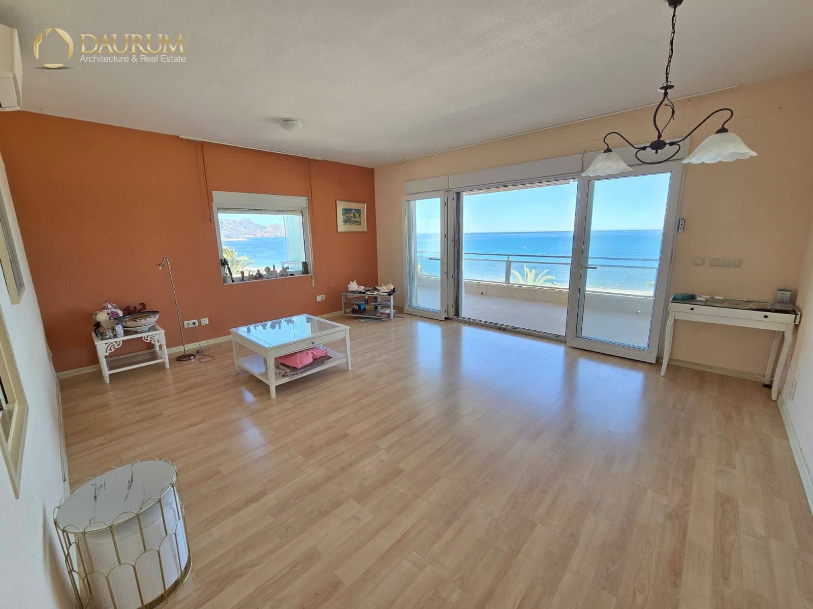 2 bedroom Flat for sale in Albir with garage - € 535,000 (Ref: 9860893)