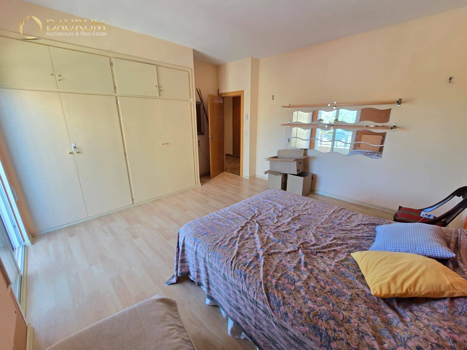 2 bedroom Flat for sale in Albir with garage - € 535,000 (Ref: 9860893)