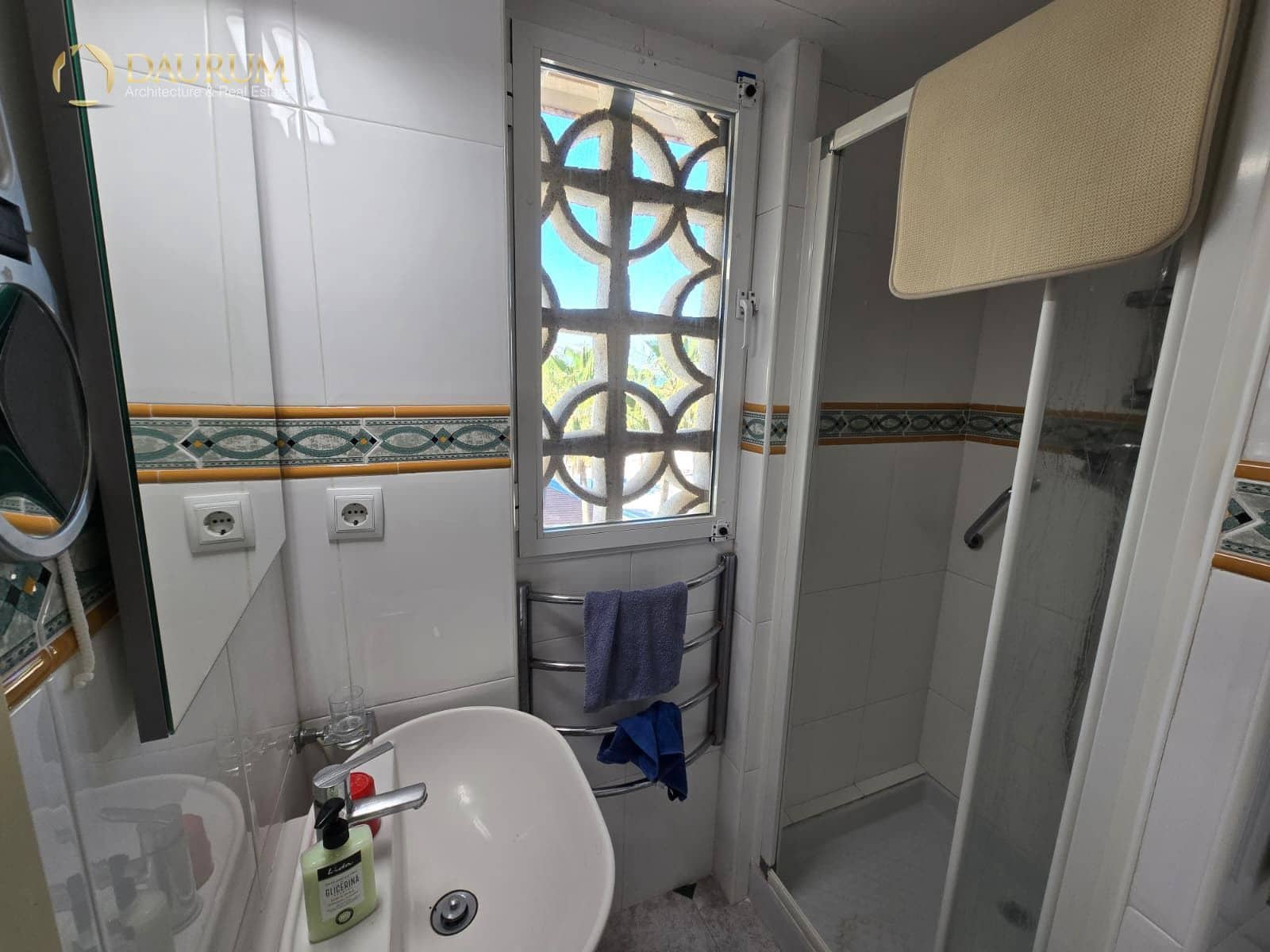 2 bedroom Flat for sale in Albir with garage - € 535,000 (Ref: 9860893)