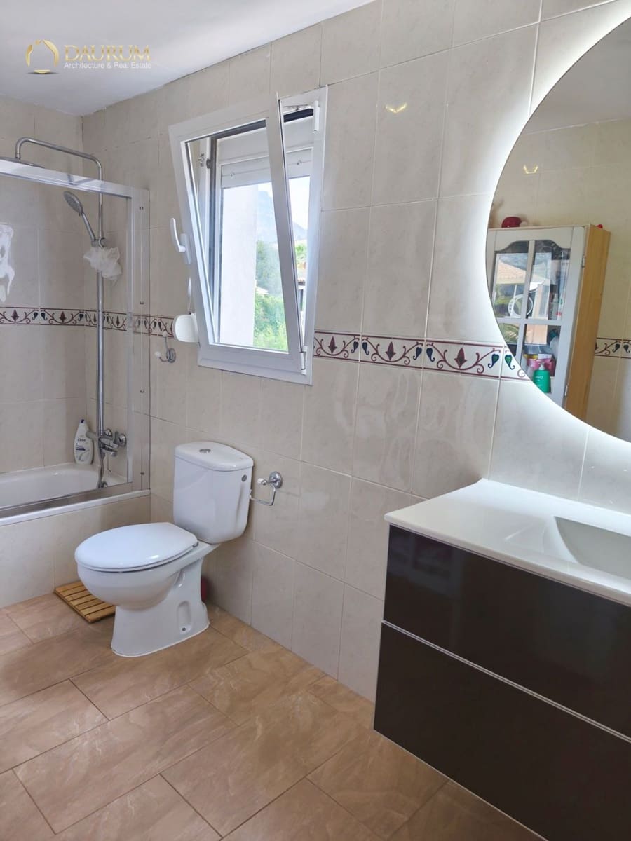 4 slaapkamer Villa te koop in La Nucia met zwembad garage - € 598.000 (Ref: 9863506)
