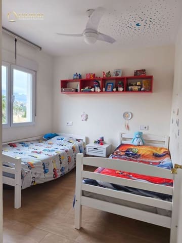 4 Zimmer Villa zu verkaufen in La Nucia Pueblo  , La Nucia mit Pool Garage - 598.000 € (Ref: 9863506)