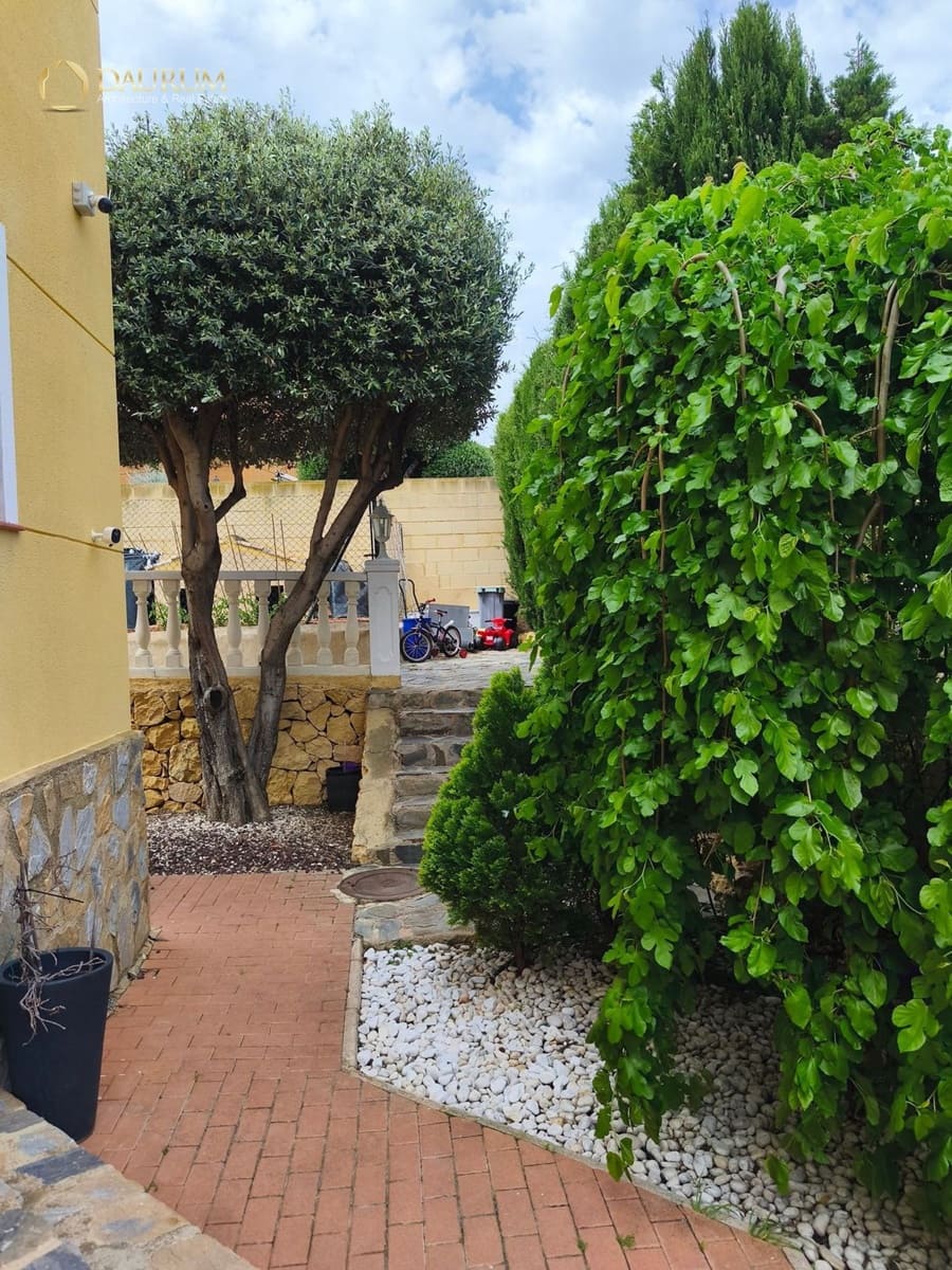 4 slaapkamer Villa te koop in La Nucia met zwembad garage - € 598.000 (Ref: 9863506)