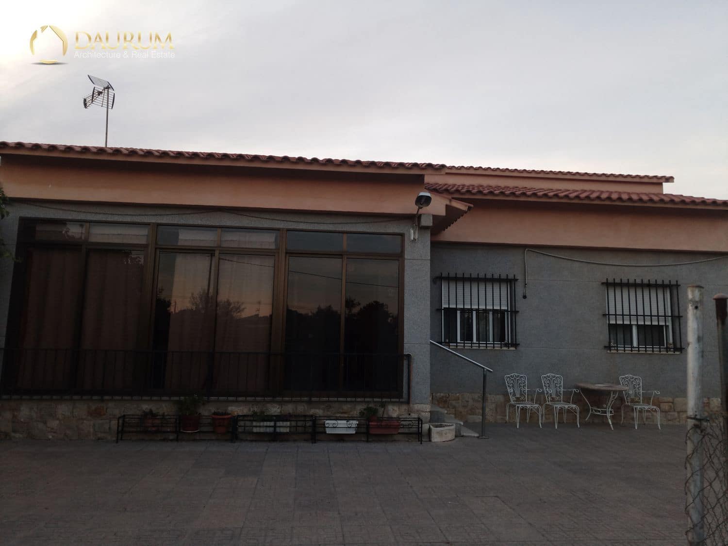 4 bedroom Villa for sale in San Vicente / Sant Vicent del Raspeig with pool garage - € 450,000 (Ref: 9865585)