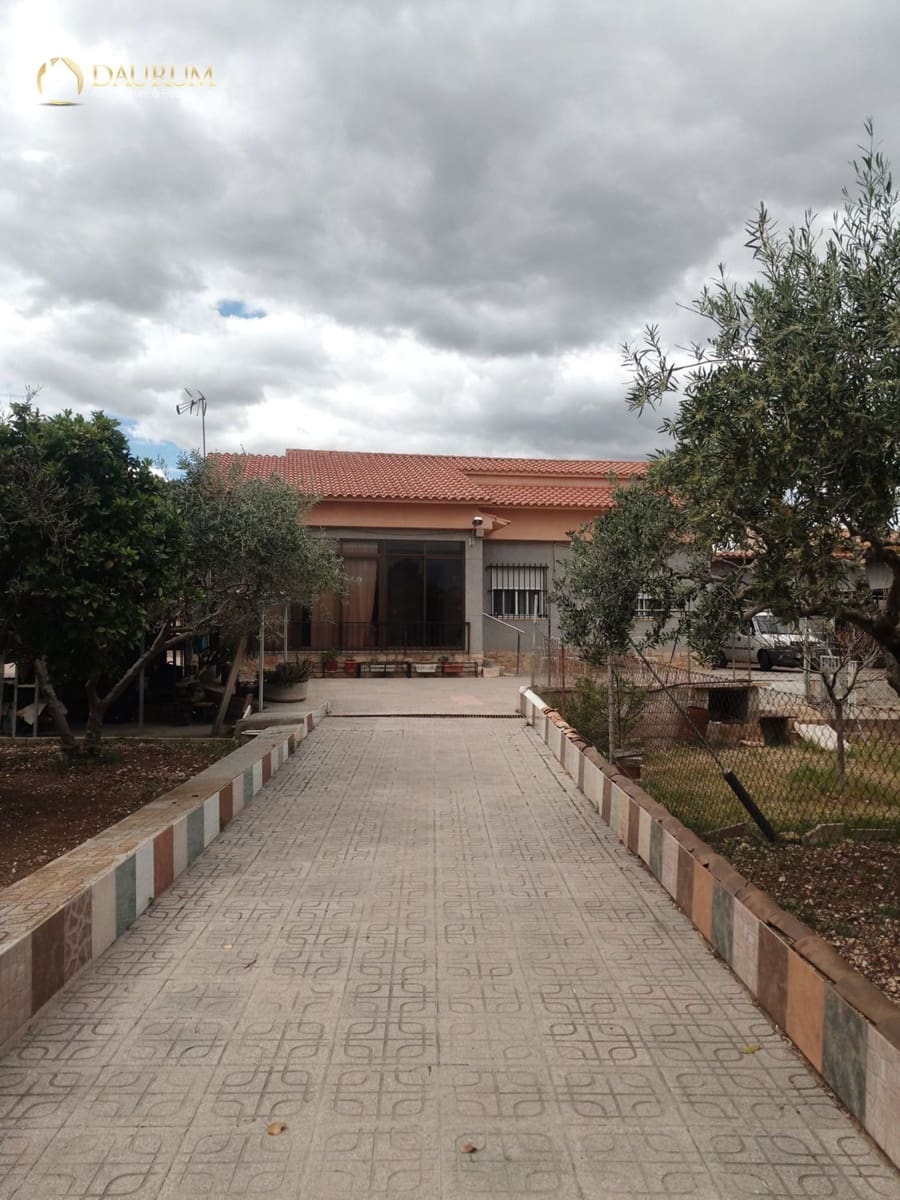 4 bedroom Villa for sale in San Vicente / Sant Vicent del Raspeig with pool garage - € 450,000 (Ref: 9865585)