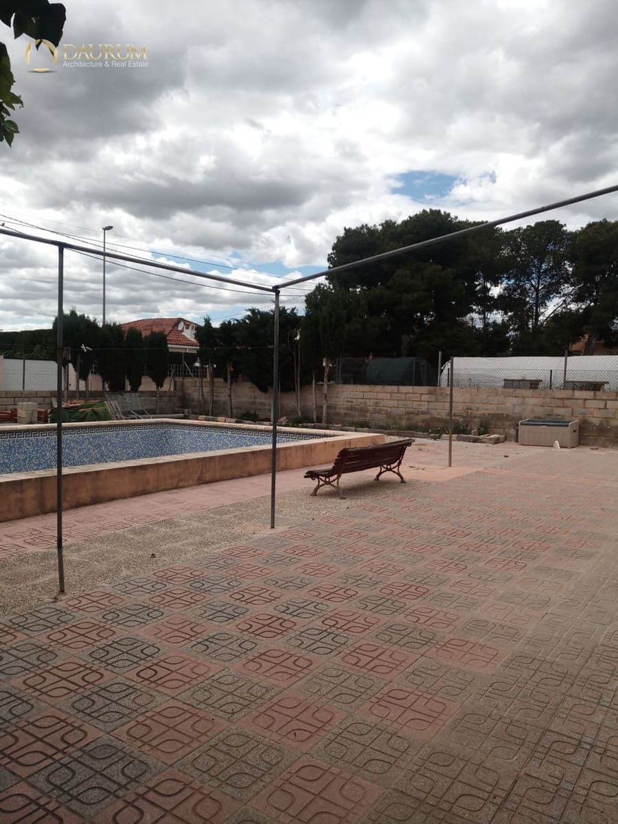 4 bedroom Villa for sale in San Vicente / Sant Vicent del Raspeig with pool garage - € 450,000 (Ref: 9865585)