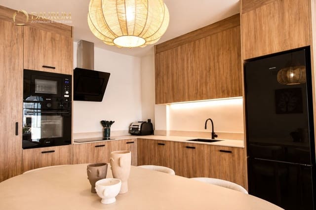 3 quarto Apartamento para venda em Alicante cidade com piscina garagem - 585 000 € (Ref: 9867625)
