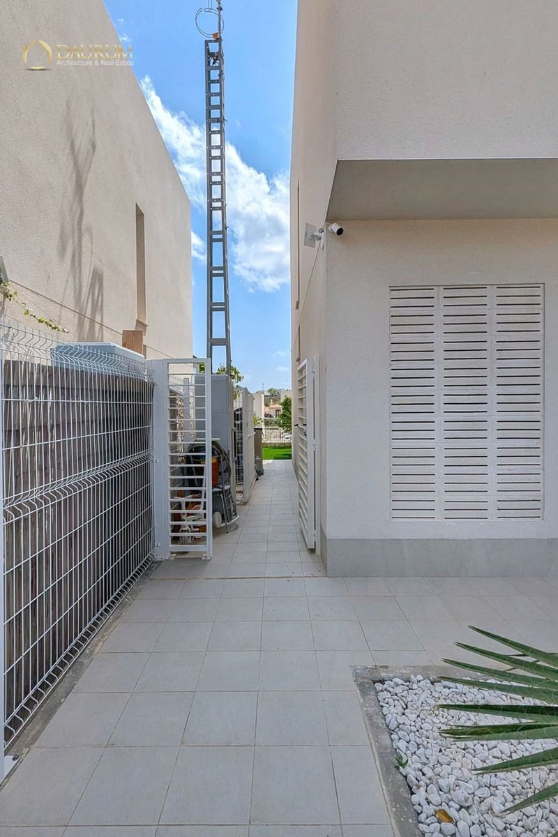 3 bedroom Townhouse for sale in Monforte del Cid with pool garage - € 314,990 (Ref: 9867736)