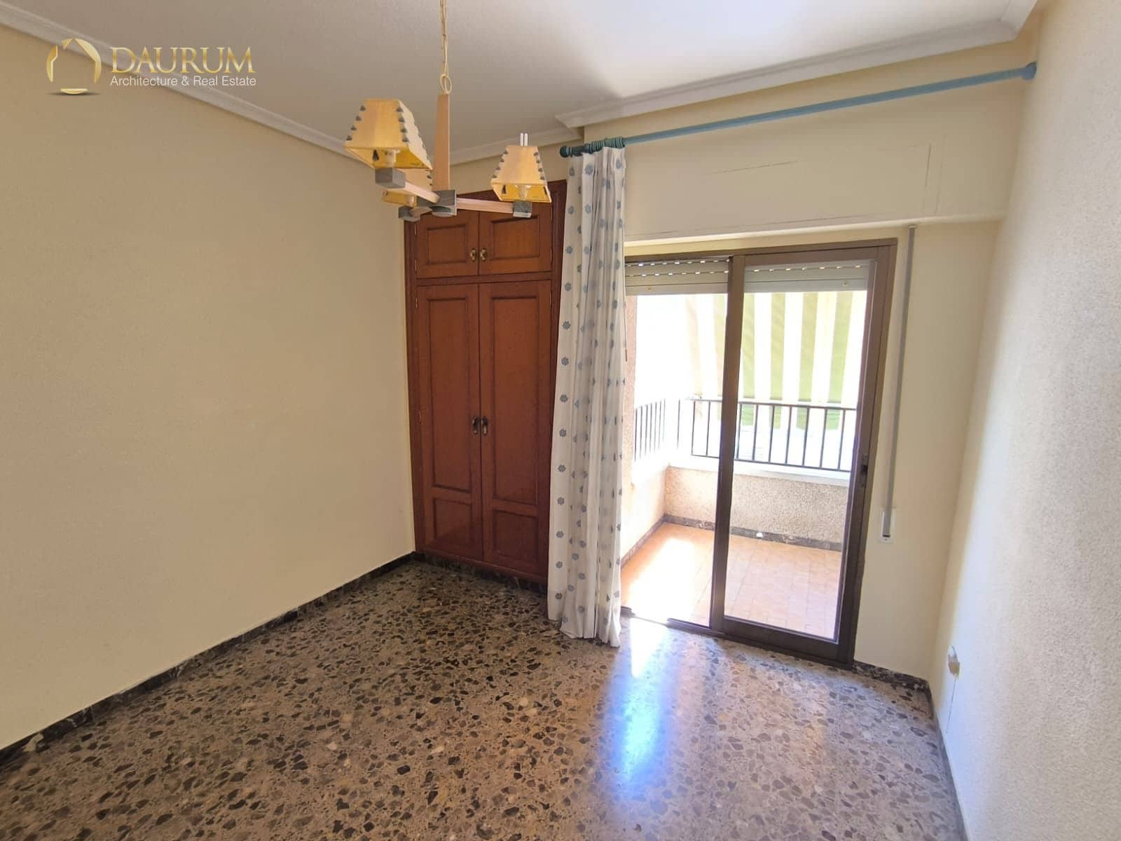 3 slaapkamer Flat te koop in Elche / Elx - € 162.000 (Ref: 9874323)