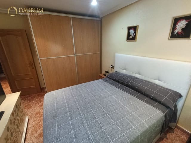 3 slaapkamer Flat te koop in Alicante stad - € 150.000 (Ref: 9882505)