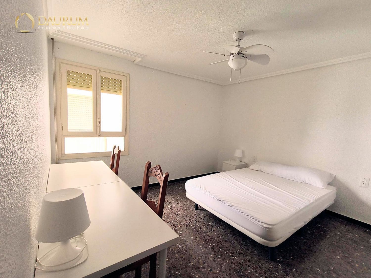 4 bedroom Flat for sale in Elche / Elx - € 195,000 (Ref: 9889232)