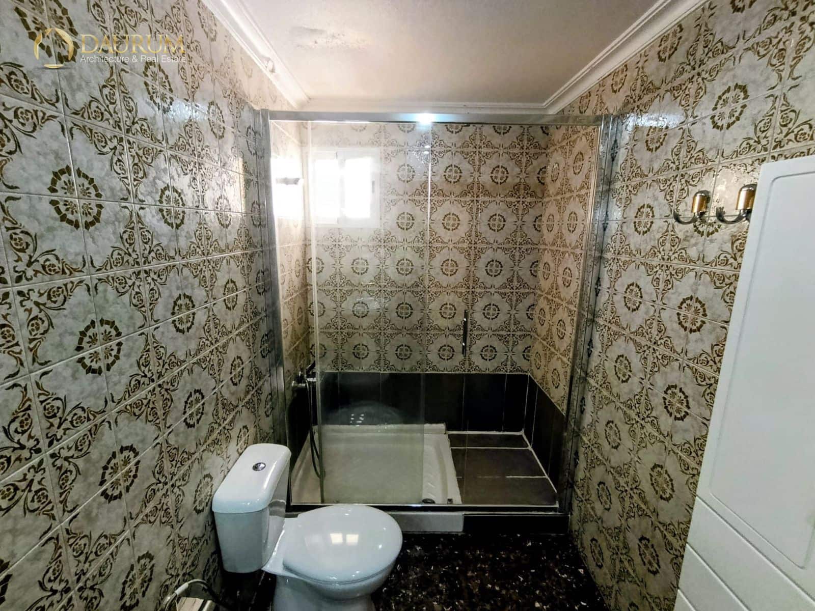 4 bedroom Flat for sale in Elche / Elx - € 195,000 (Ref: 9889232)