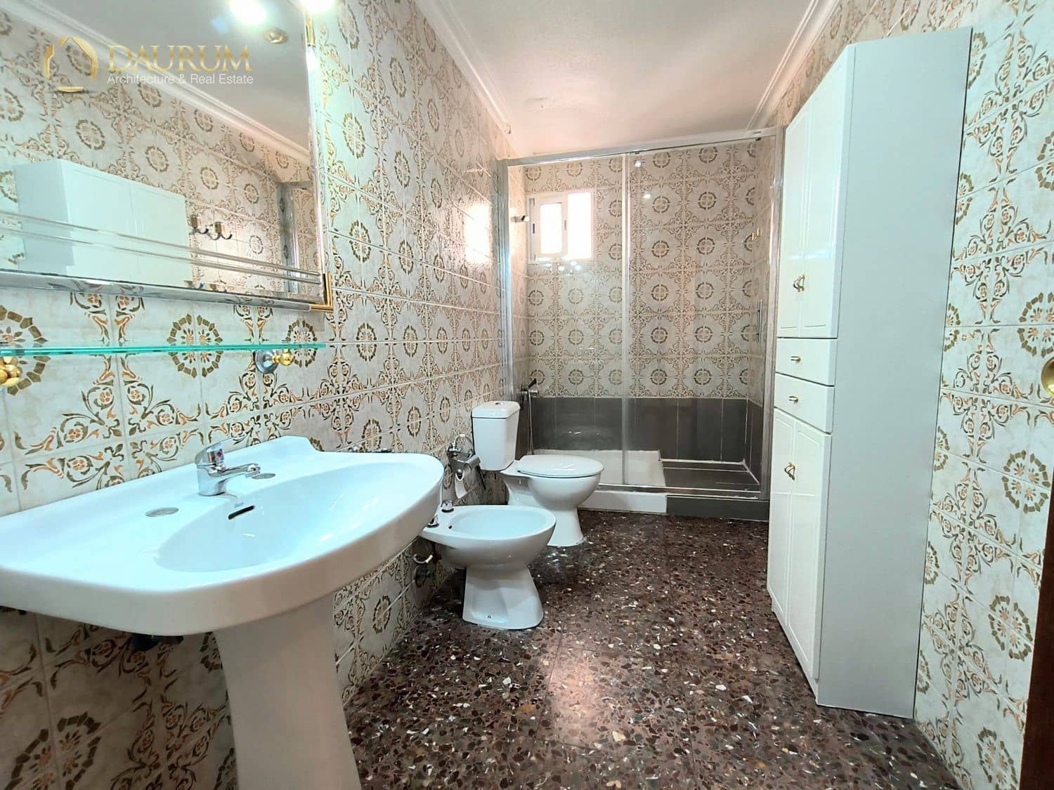4 bedroom Flat for sale in Elche / Elx - € 195,000 (Ref: 9889232)