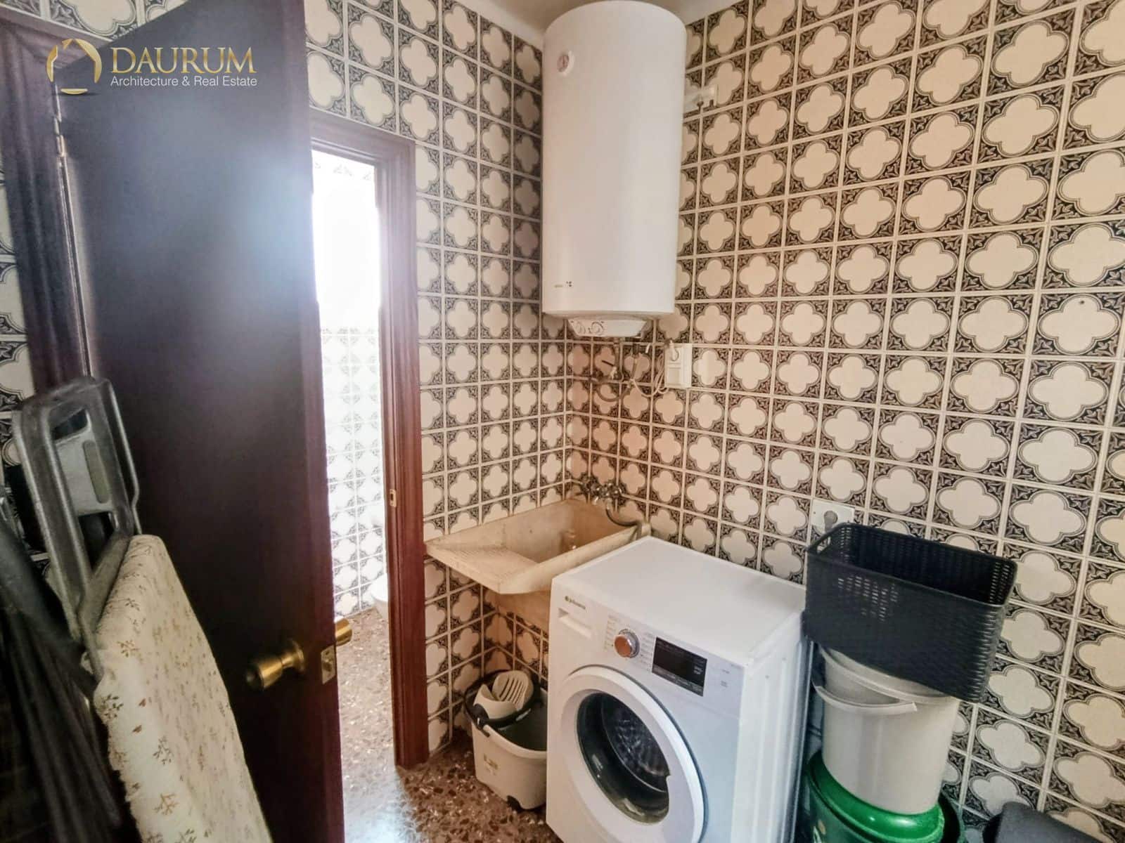 4 bedroom Flat for sale in Elche / Elx - € 195,000 (Ref: 9889232)
